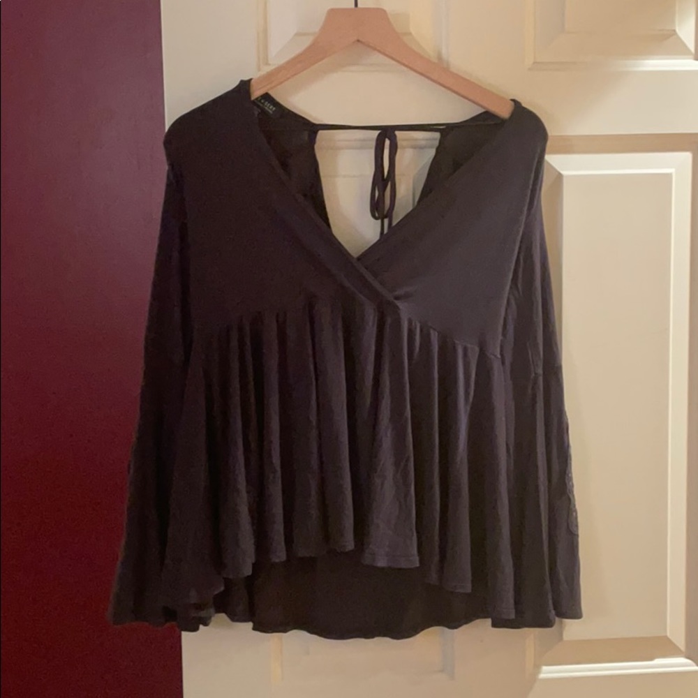 American Eagle top